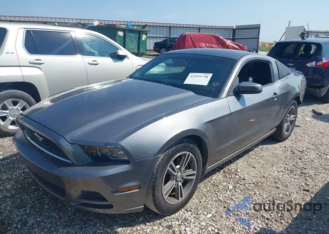 2013 Ford Mustang V6 Premium z USA, uszkodzony, nr VIN 1ZVBP8AM3D5227533